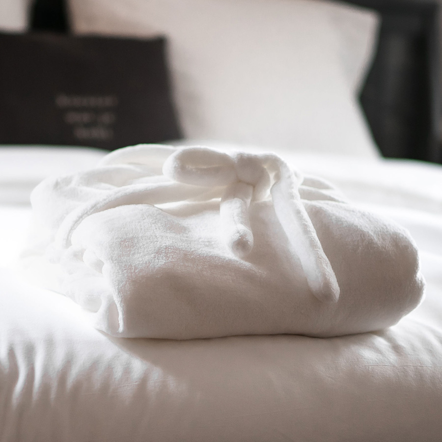 handdoek op bed